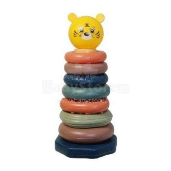 Pyramid with a Bear Art.G5271 26cm