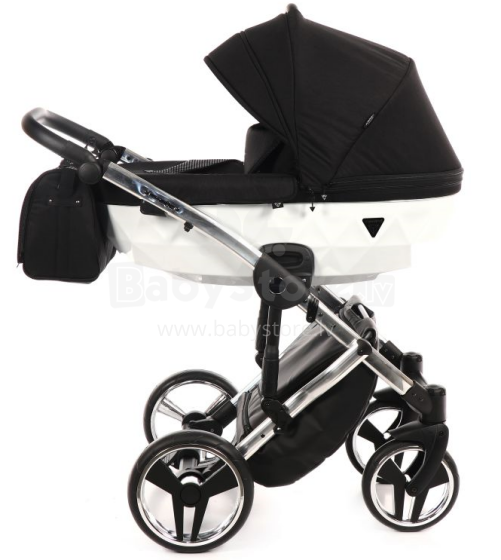 Junama Diamond S Line V2 Art.JDSL-04 Baby universal stroller 2 in 1