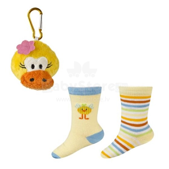 SOXO Baby Gift Set 0132 Dāvanu komplektiņš 0-24m. Bērnu kokvilnas stilīgas zeķītes 2gb+rotaļlieta piekariņš