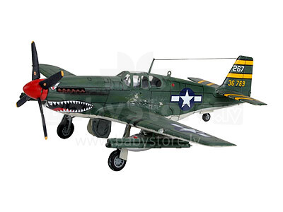 „Revell 04182“ Šiaurės Amerikos P-51 B „Mustang“ 1/72