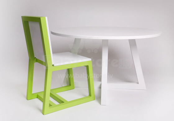 „Tilibs“ ir „Lacis“ menas. BK1 Medinė kėdė (spalva: Žalia)