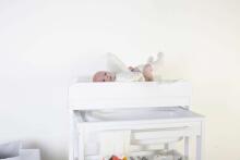 Childhome Changing Table Art.CHTTB  Kumode ar vannu un pārtinamo virsmu