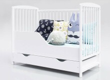 Baby Crib Club JS Art.117604  Laste puidust voodi sahtliga 120x60cm