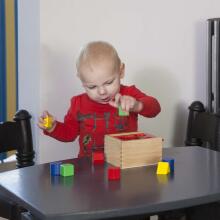 New Classic Toys Shape Sorting Art.10560