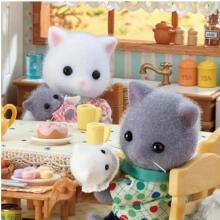 Sylvanian Families Семья персидских кошек Art.5455