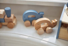 Jollein Wooden Toy Car Art.112-001-66023 Caramel  Детская деревянная игрушка на колёсиках