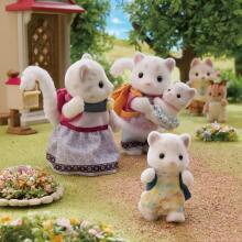 Sylvanian Families Snow Leopard Family Ski Set Art.5814