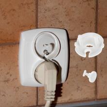 Ikonka Art.KX7493 Protector for grounded electrical socket 1pc.