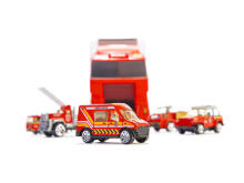 Ikonka Art.KX6681_1 Transportera kravas automašīna TIR palaidējs + metāla automašīnas ugunsdzēsēju brigāde
