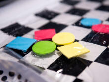 Ikonka Art.KX6473_1 Water inflatable mat contrasting black and white chessboard 65cm x 50cm