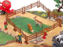Ikonka Art.KX5837 Farmhouse with animals and machinery 49pc.