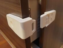 La bebe™ Accessories Art.KX7492_2 Angled drawer safety device version 2 white