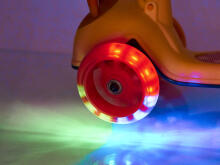 Ikonka Art.KX5376 DINOSAUR, 3-WHEELED BALANCE SCOOTER, LED WHEELS LIGHTING