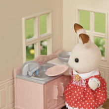 Sylvanian Families Cosy Cottage Starter Home with Accessories Art.5567