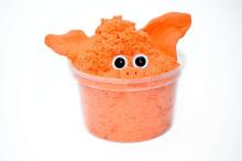 ZEPHYR Art.813542 300 g- kinetic plasticine (orange)