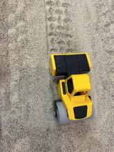 CAT smilšu rotaļlietu komplekts Mini Crew Road Roller, 83375
