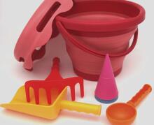 COMPACTOYS Beach bucket with sandbox toys 7 in 1, red