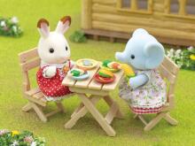 Sylvanian Families Elephant Picnic Playset Art.5640