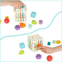 Ikonka Art.KX5466_2 Flexible sensory cube plug-in puzzle blocks square with shape sorter
