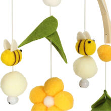 Ikonka Art.KX4590 Cot carrousel plush pendants flowers yellow