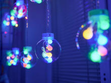 Ikonka Art.KX4278_1 LED lights curtain balls 3m 108LED multicolour remote control