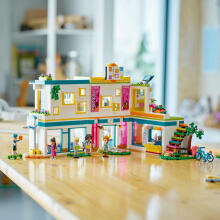 41731 LEGO® Friends Hārtleikas Starptautiskā skola