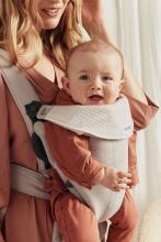 BABYBJÖRN ķengursoma MINI 3D JERSEY, light beige, 021087