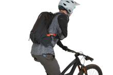 Thule 3798 Rail Hydration Pack 12L Covert