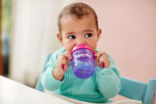 SCF551/03 CUP WITH MOUTHPIECE 200 ML 6+ PINK *