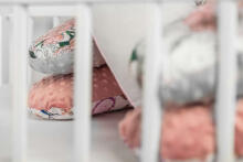 Pillow for Feeding – hearts grey