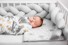 Muslin swaddle blanket – roses
