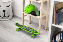 SKATEBOARD DEXTER GREEN + HELMET AND PROTECTORS