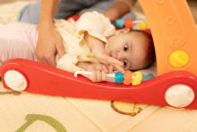 2IN1 WALKER WITH MUSIC MAT BLUE