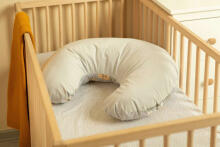 PILLOW FOR FEEDING VELVET LILY GREY
