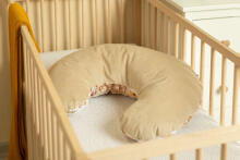 PILLOW FOR FEEDING VELVET SQUARE BEIGE
