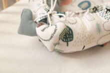 BABY NEST MUSLIN - EMERALD HEDGEHOG