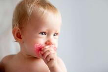 Teether, Juicy Raspberry, Blue, RaZbaby