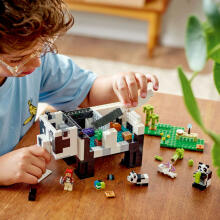 LEGO® Minecraft™ set "The Panda Haven", Art. 21245