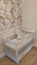 Kiddos Julia Art.191495 White Baby cot with drawer, 120x60 cm
