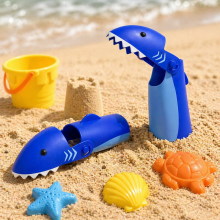Bebe Basic Sand Toys Art.195400 Shark shaped sand grabber