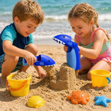 Bebe Basic Sand Toys Art.195400 Shark shaped sand grabber