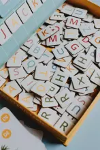 Tutufamily Alphabet Art.223047 Magnetic alphabet for learning to read German/English (DE/EN)