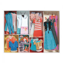 Paper dolls - One big dressing room