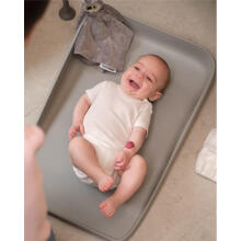 Twistshake Changing Mat Art.236879 Faded Grey Cieta partināma virsma