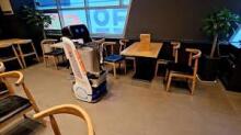 Keenon Robotics Restaurant Dinerbot Pro Art.T9 Smart robot waiter