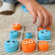 WOOPIE IQ Portable Logic Game Tic Tac Toe Cats in a Box
