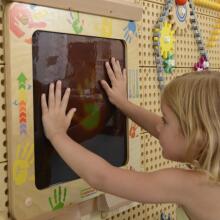 MASTERKIDZ Thermosensitive Educational Board Reacting to Heat