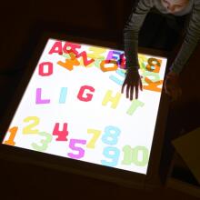 MASTERKIDZ caurspīdīgi cipari un burti, 38 gab. Montessori