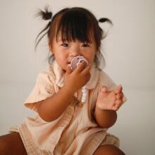 Frigg Daisy Round Latex Art.76222484 Biscuit/Cream Pacifier (nipple) made of 100% natural rubber 6-18 months (2 pcs.)