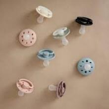 Frigg Moon Phase Round Latex Art.76292421 Cream/Sage  Pacifier (nipple) made of 100% natural rubber 6-18 months (2 pcs.)